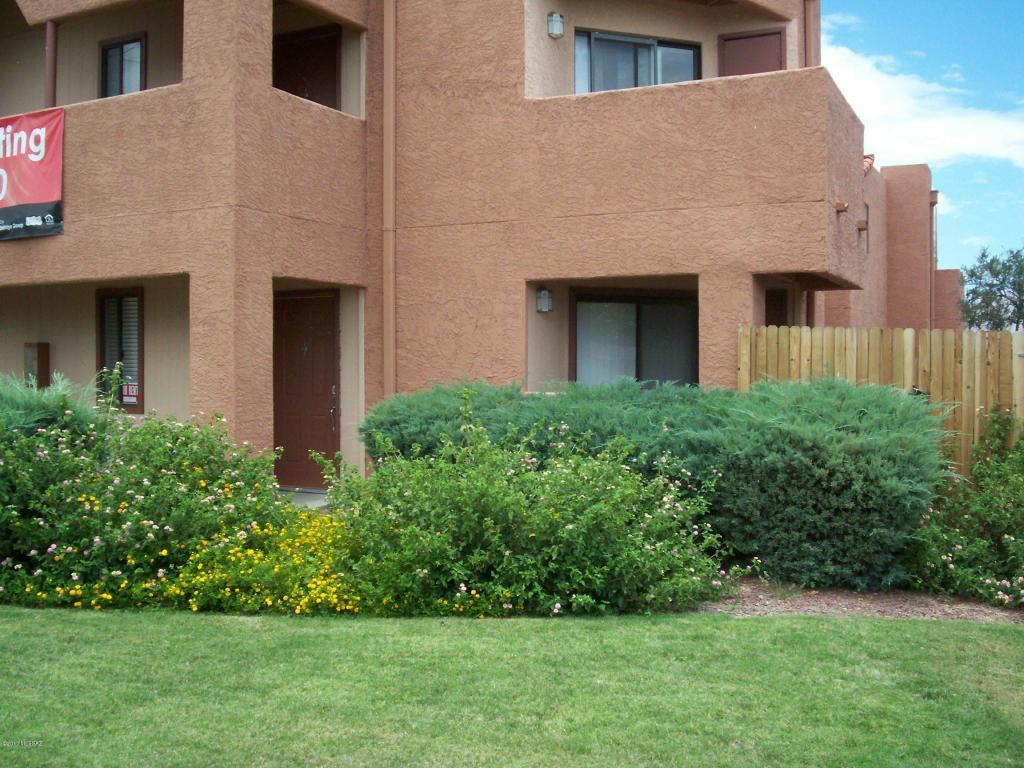 1745 Glenn Street - Photo 1