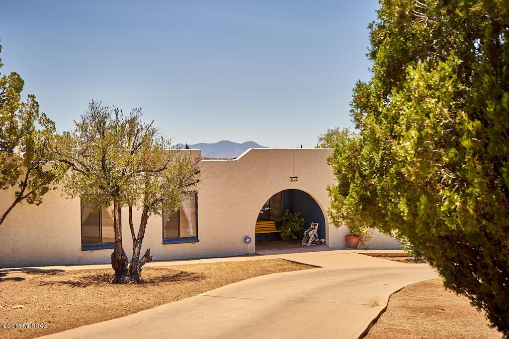 439 Willow - Photo 1