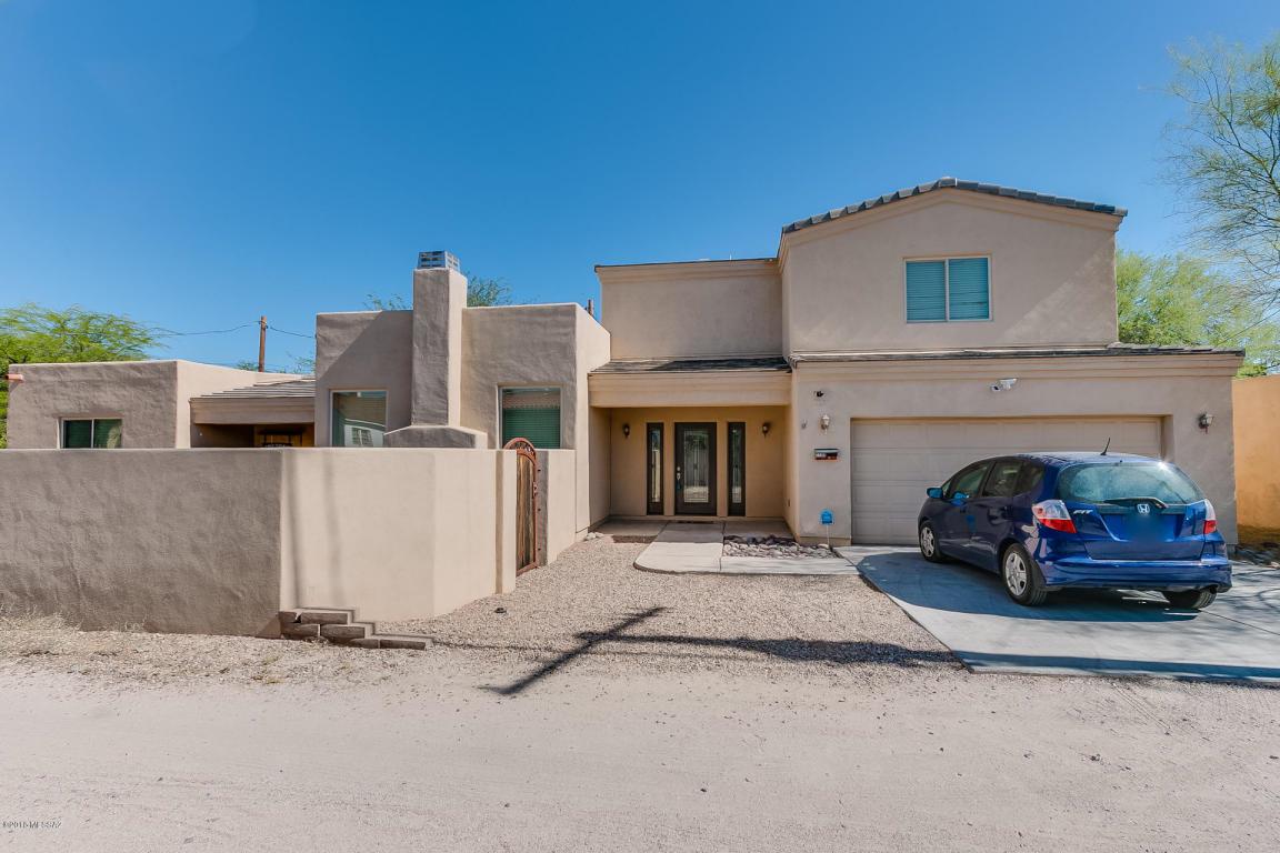 1139 Norton Avenue - Photo 1