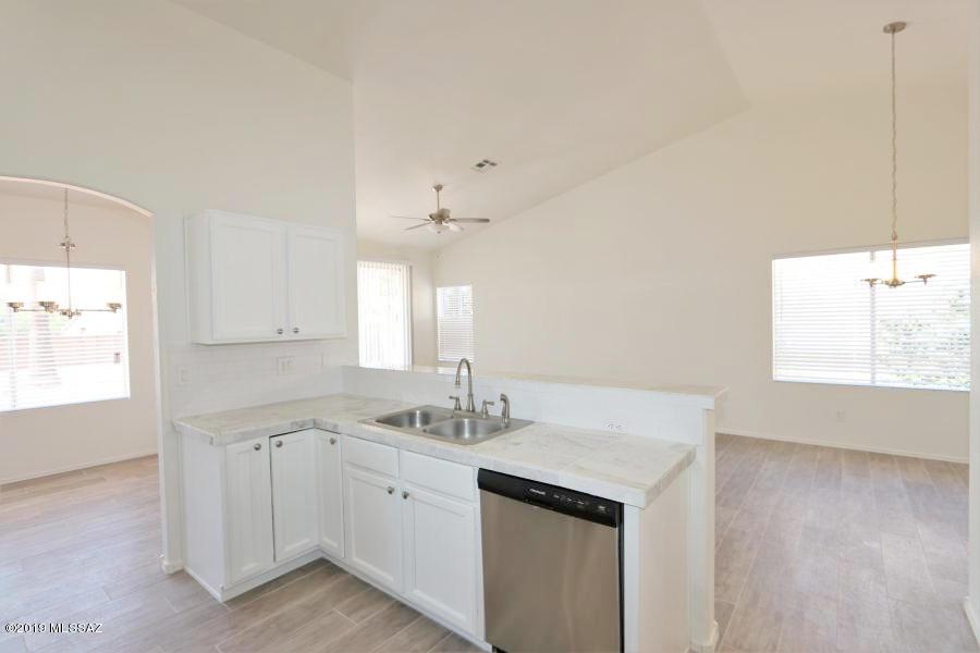 8516 Placita San Bernardo - Photo 1