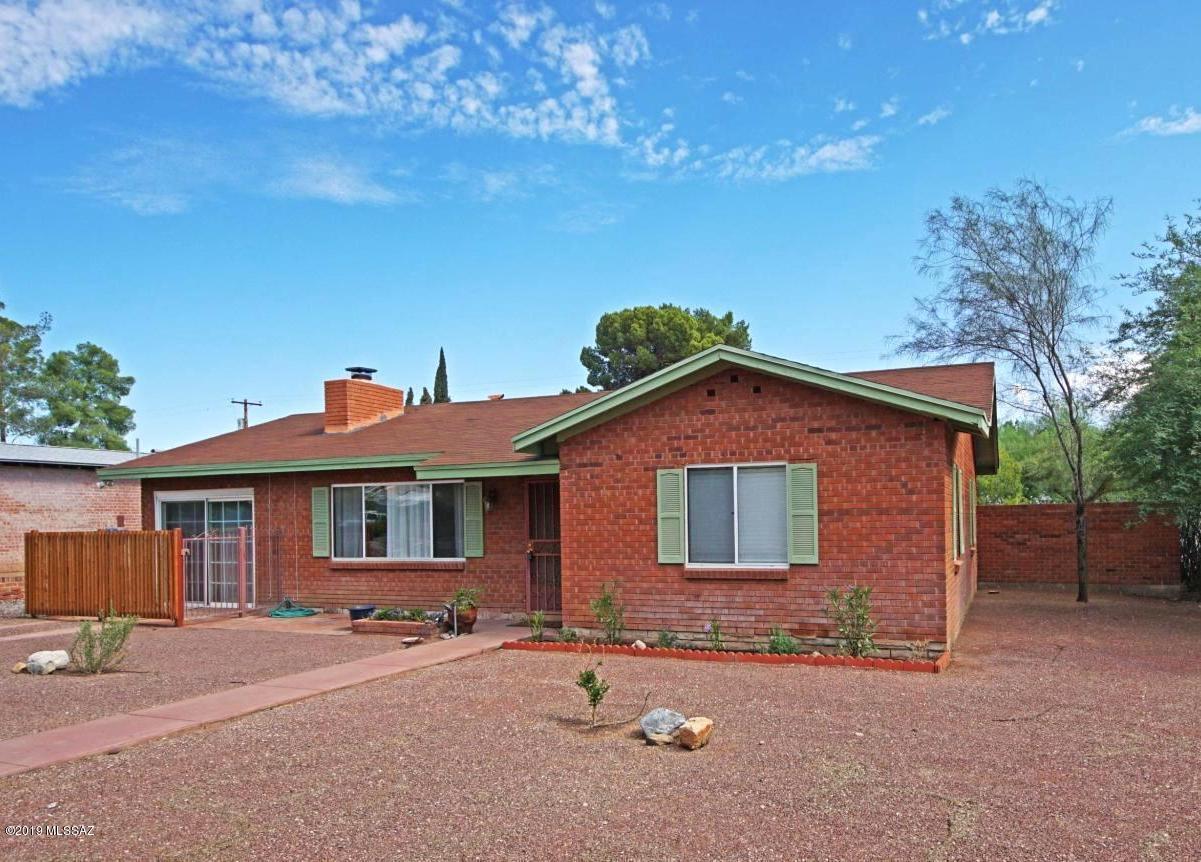 3149 Lester Street - Photo 1