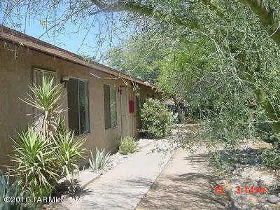 2736 Orchard Avenue - Photo 1