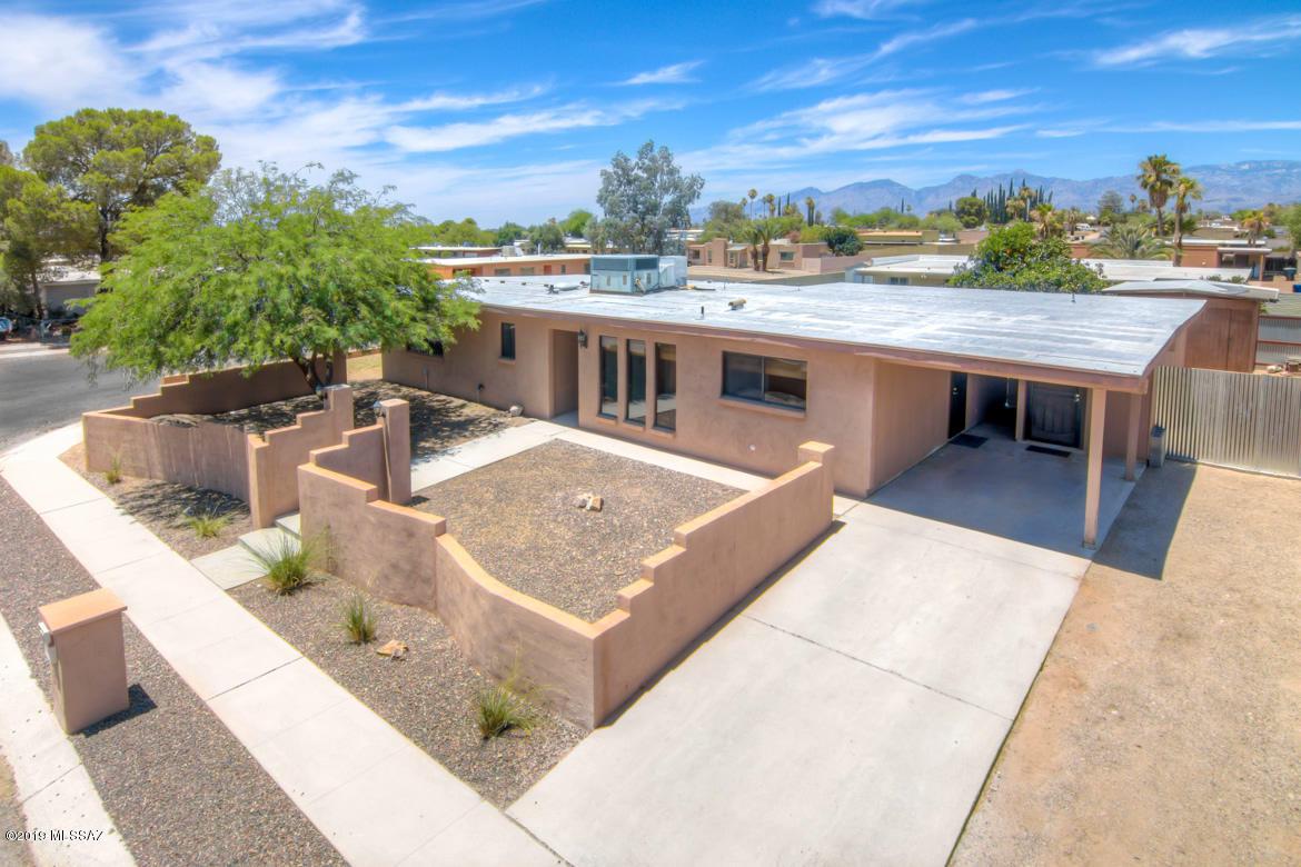 9715 Celeste Drive - Photo 1
