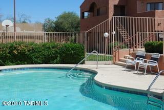 1745 Glenn Street - Photo 1