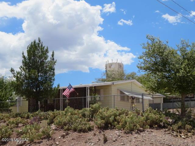 648 Lake Drive - Photo 1