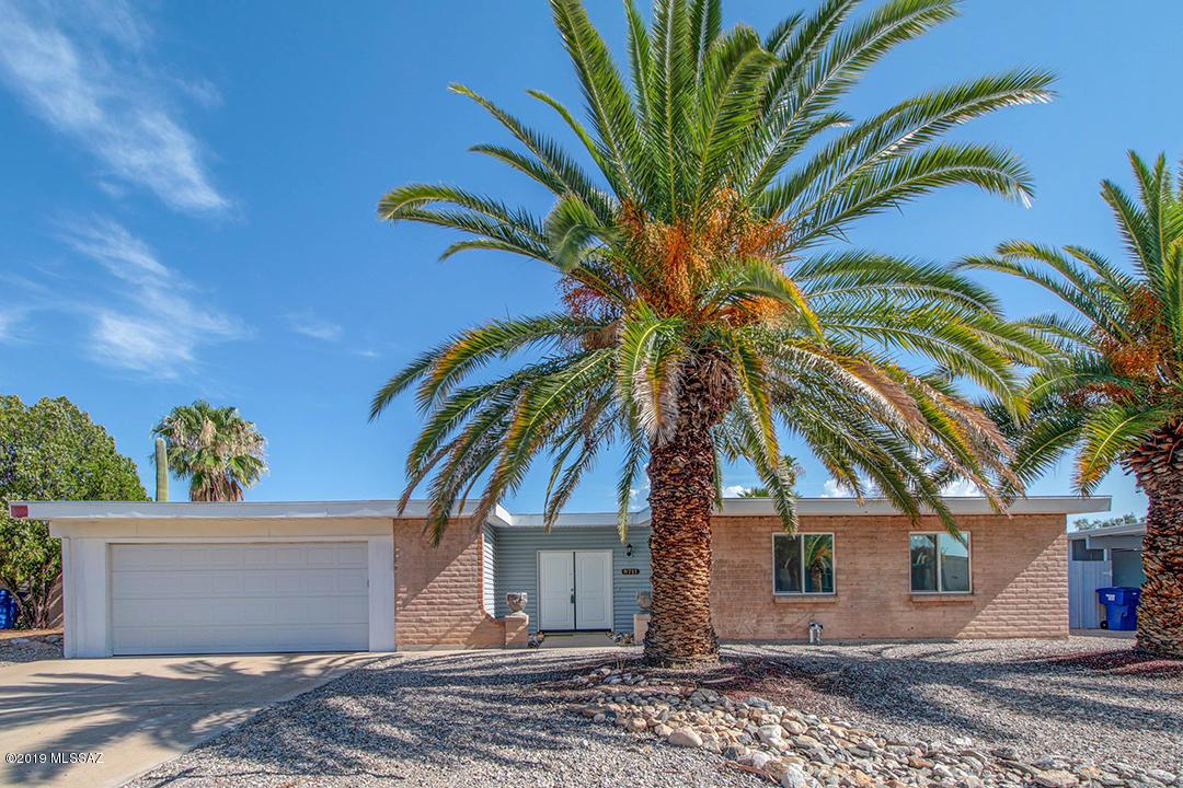 8711 7Th Street - Photo 1