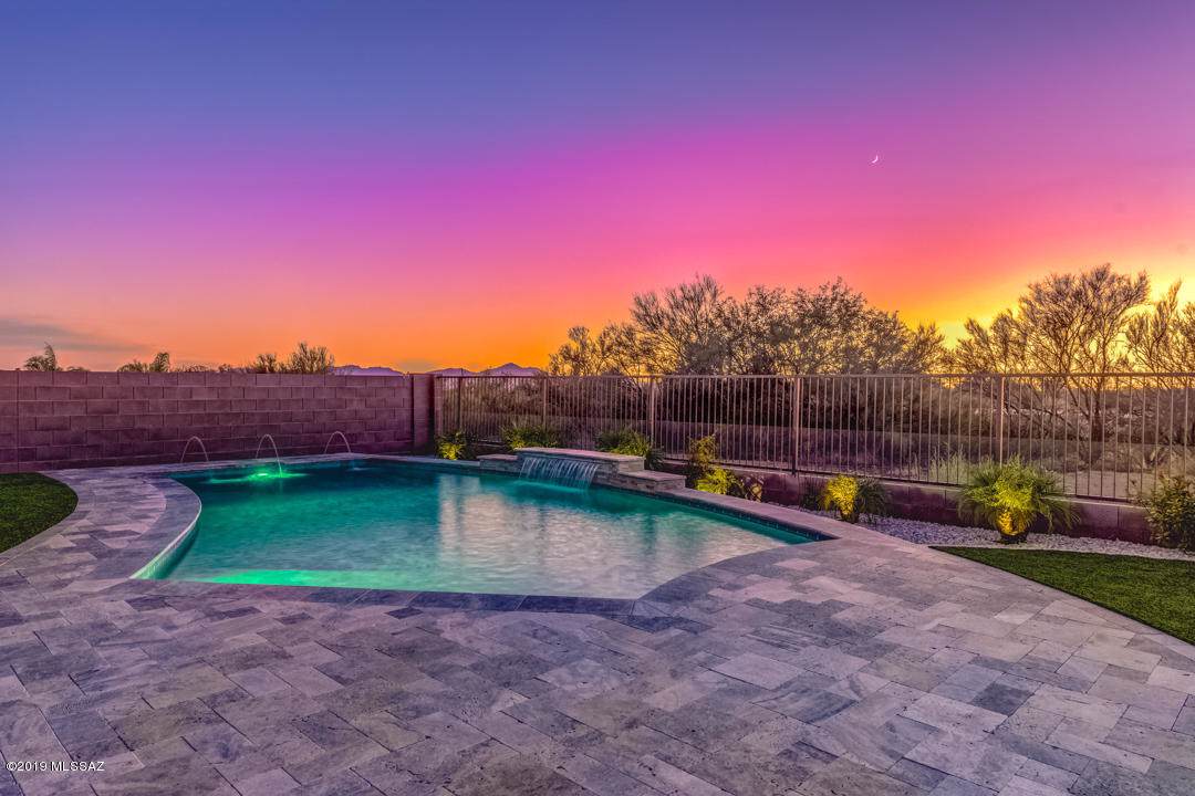 10985 Delphinus Street - Photo 1