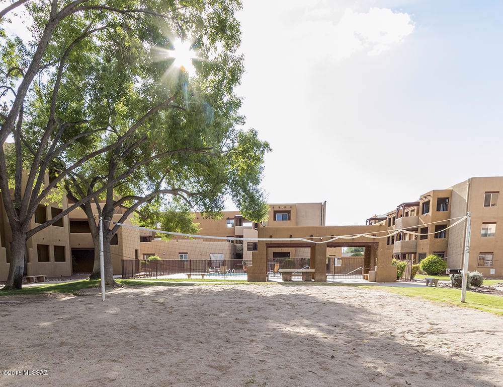 1810 Blacklidge Drive - Photo 1