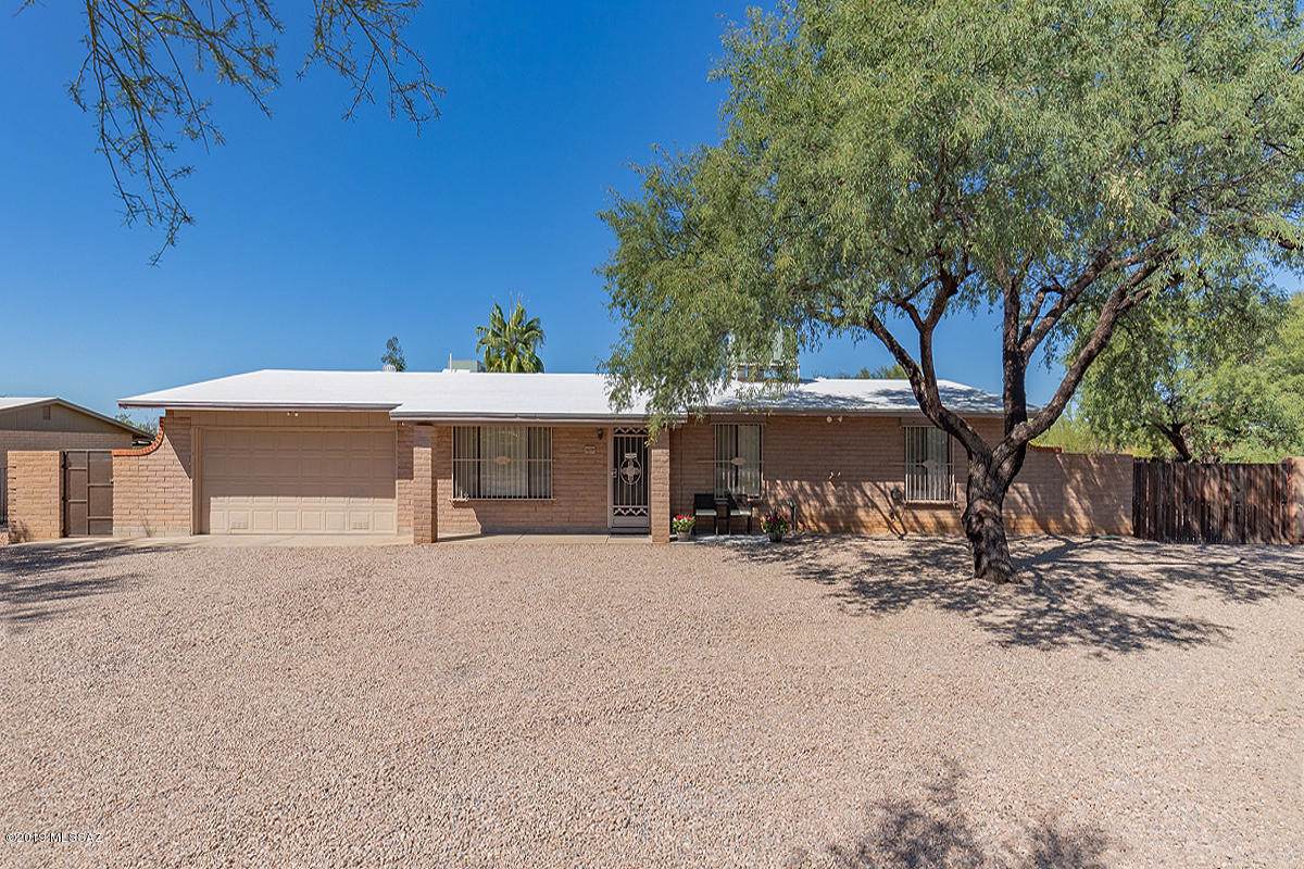 8655 Morning View Drive - Photo 1