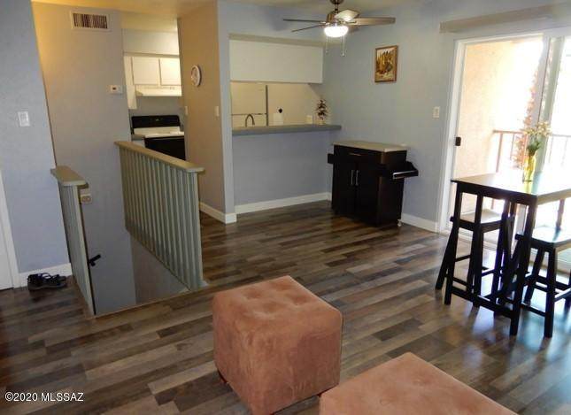 1600 Wilmot Road - Photo 1