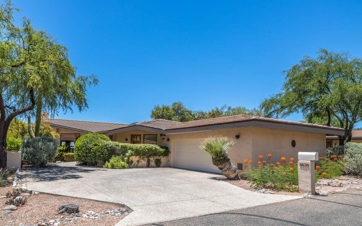 5620 Paseo De Tampico - Photo 1