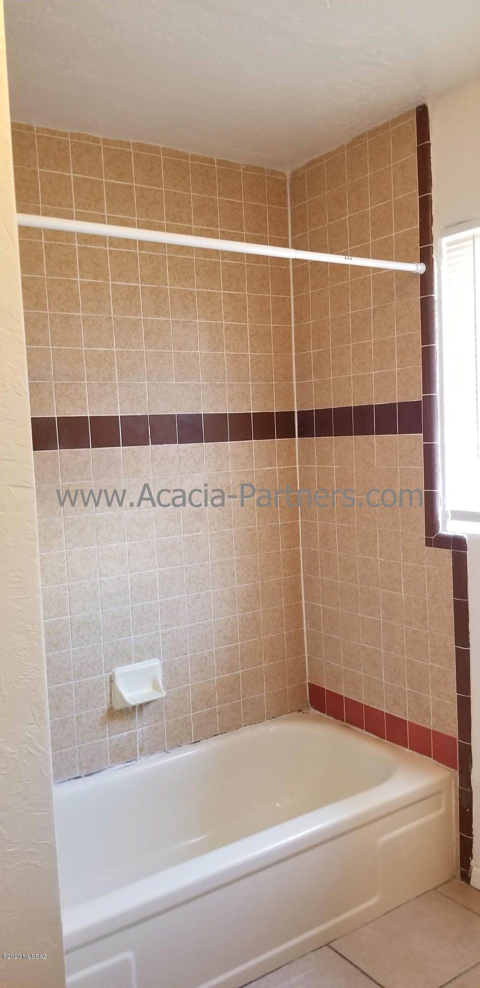 239 Grande Avenue - Photo 1