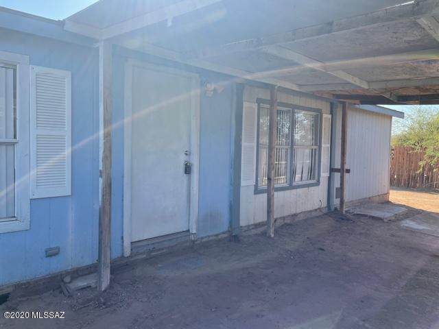 525 Simmons Road - Photo 1