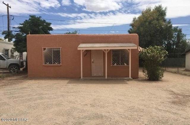 107 Lincoln Street - Photo 1