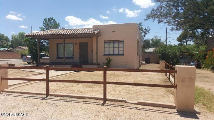 2050 8th Street - Photo 1