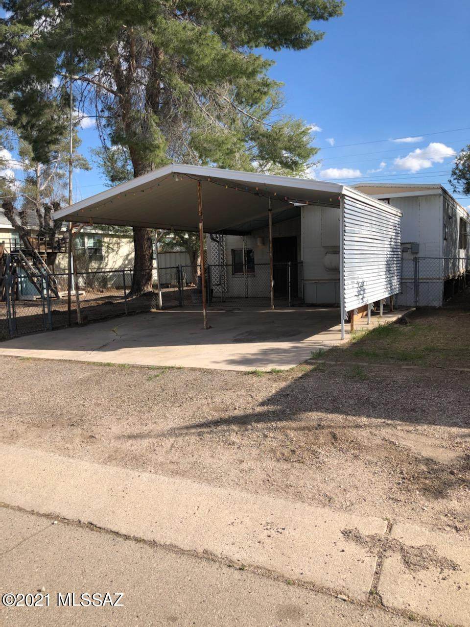 2825 Carnauba Street - Photo 1