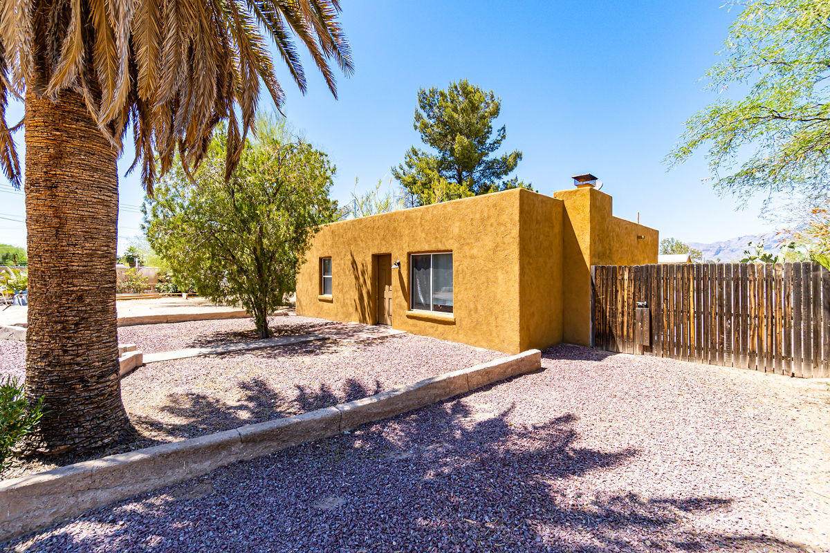 3925 Fairmount Street - Photo 1
