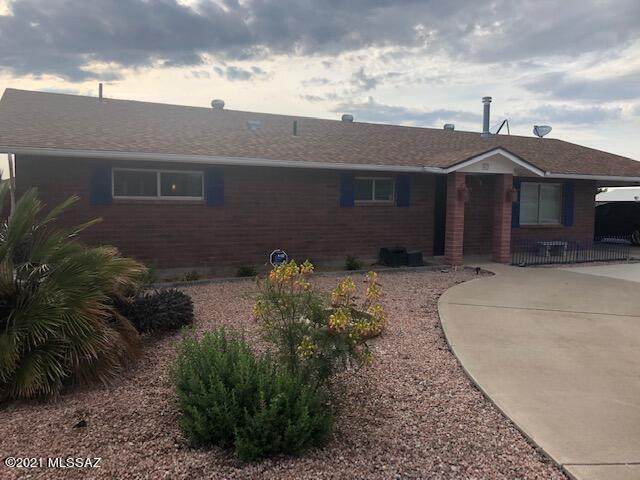 913 Palomas Drive - Photo 1