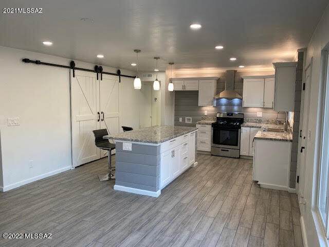 6042 27Th Street - Photo 1
