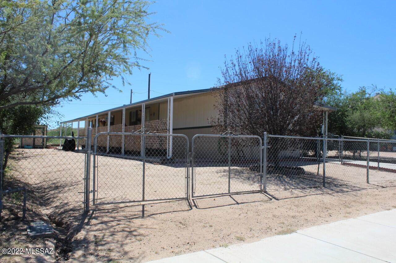 651 5th Street - Photo 1