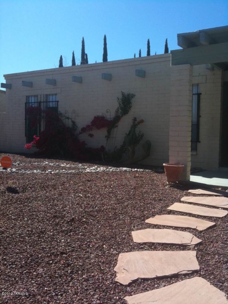 2012 Timberline Avenue - Photo 1