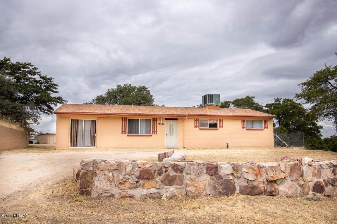 610 Redbud Place - Photo 1