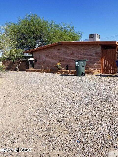742 Holaway Drive - Photo 1