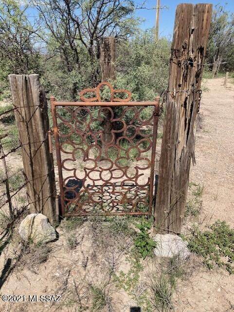 3203 Robbs Road - Photo 1