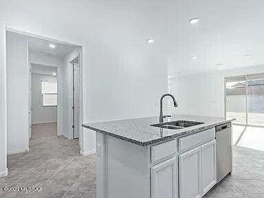 https://bt-photos.global.ssl.fastly.net/tucson/orig_boomver_1_22510575-2.jpg