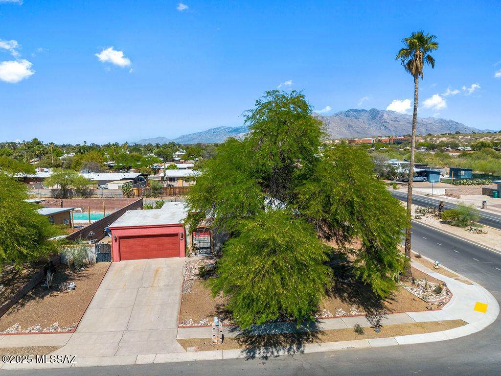 7420 Oliver Avenue - Photo 1