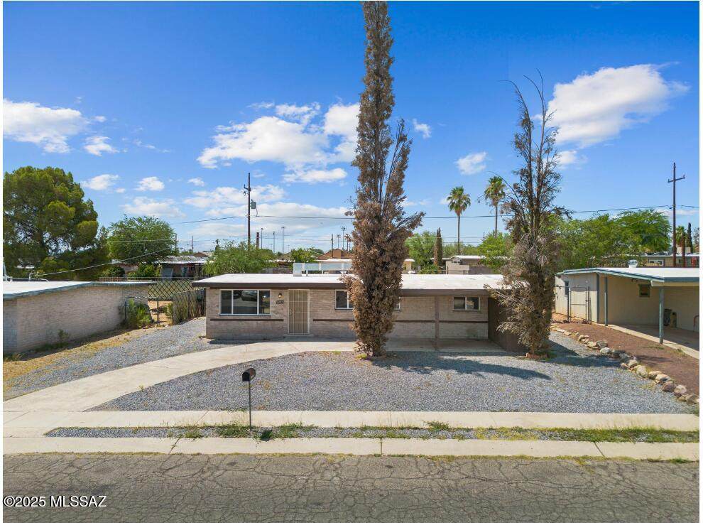 8032 Victoria Drive - Photo 1