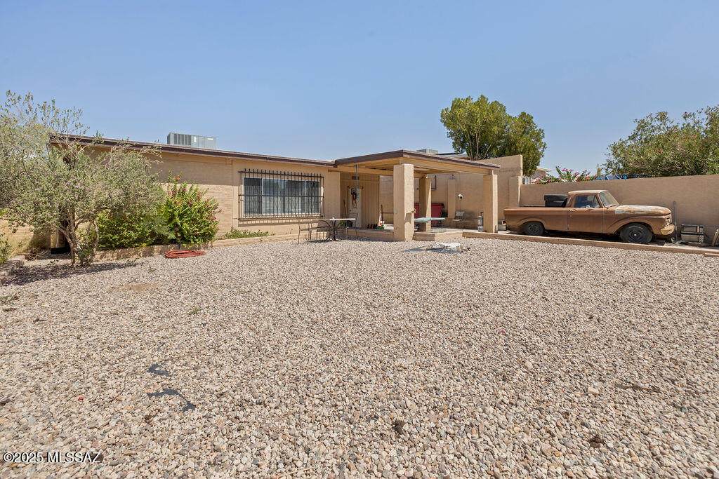 5449 Pinta Avenue - Photo 1