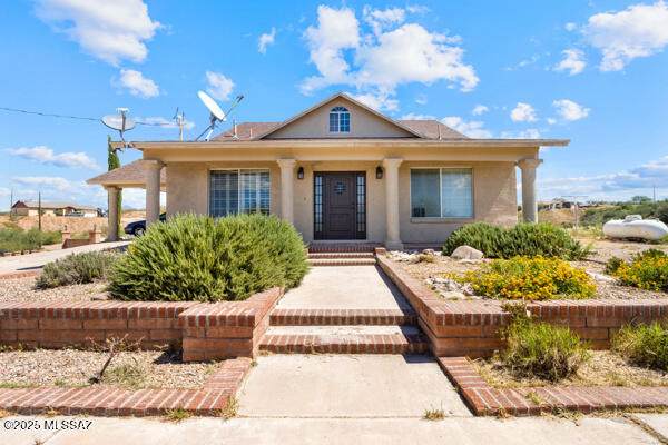 215 Toltec Court - Photo 1