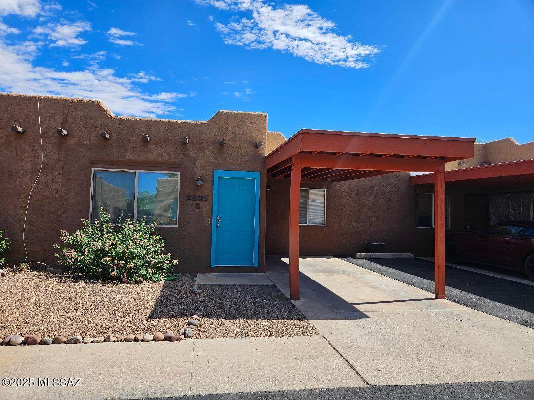 2825 Estrella Avenue - Photo 1