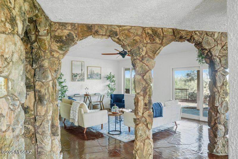 https://bt-photos.global.ssl.fastly.net/tucson/orig_boomver_1_22526347-2.jpg
