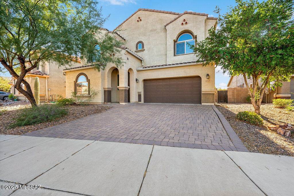 https://bt-photos.global.ssl.fastly.net/tucson/orig_boomver_1_22527630-2.jpg