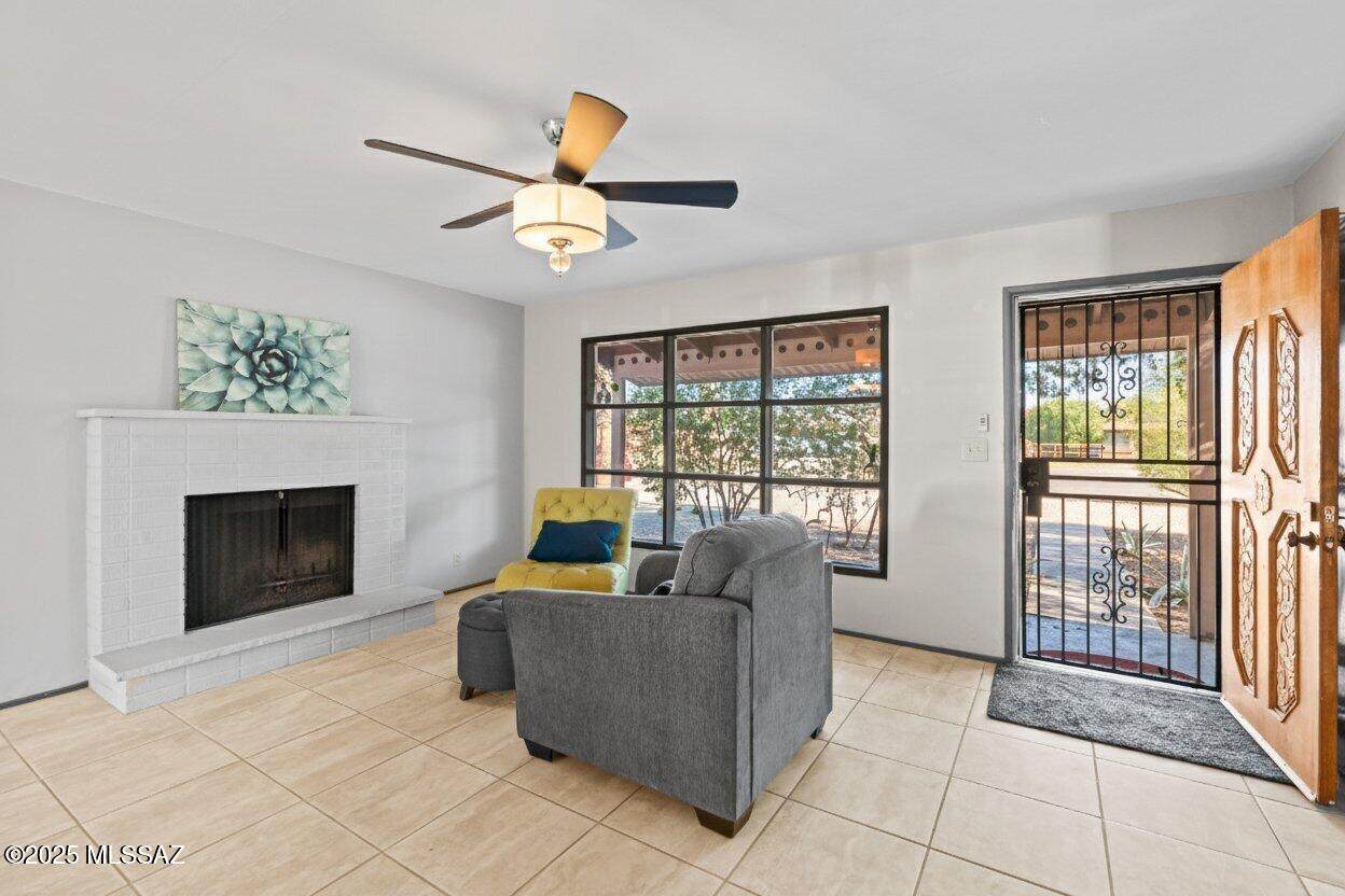 https://bt-photos.global.ssl.fastly.net/tucson/1280_boomver_1_22527818-2.jpg