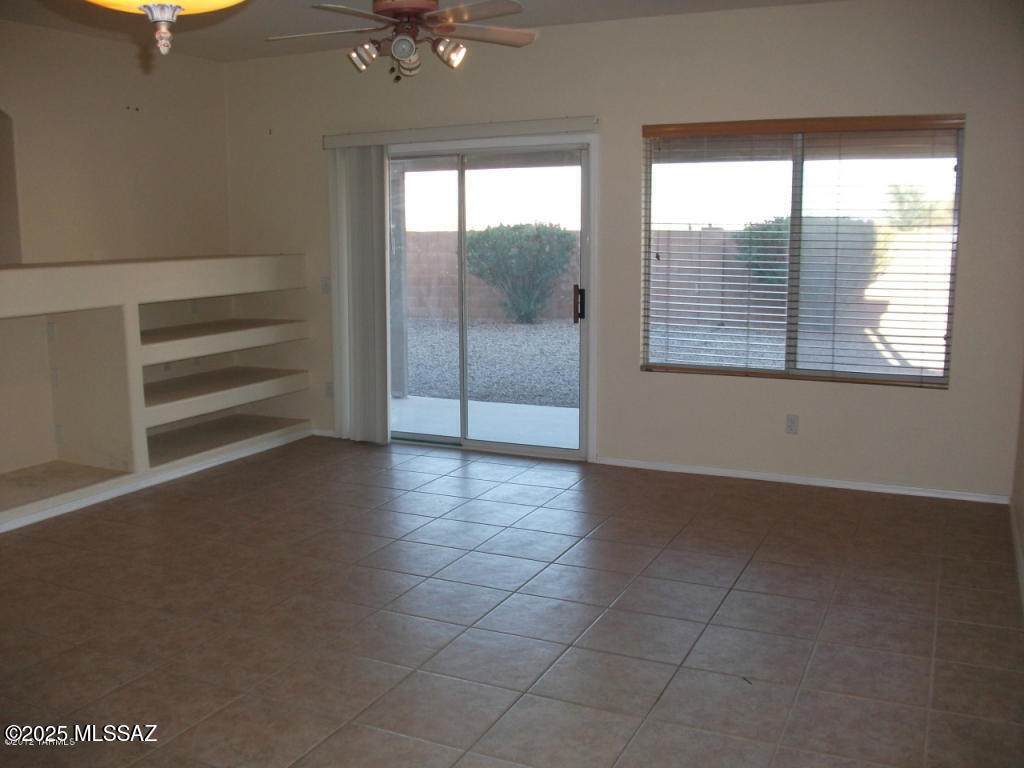 https://bt-photos.global.ssl.fastly.net/tucson/orig_boomver_1_22529365-2.jpg