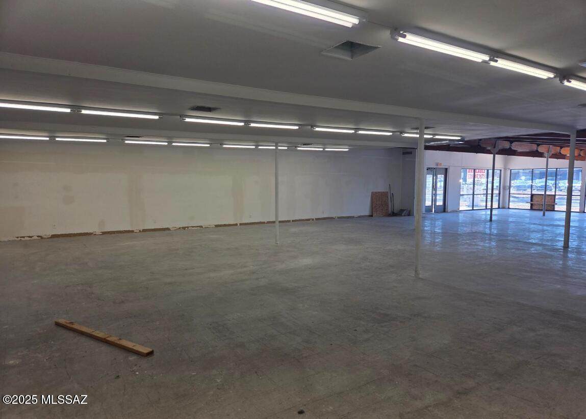 4545-4551 Speedway Boulevard - Photo 1