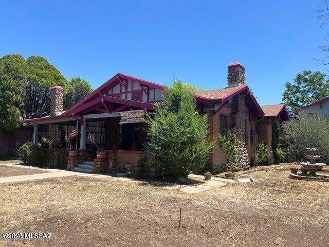 570 Morley Avenue - Photo 1