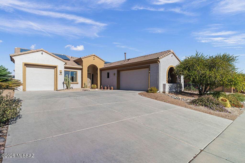 2020 Cactus Run Drive - Photo 1