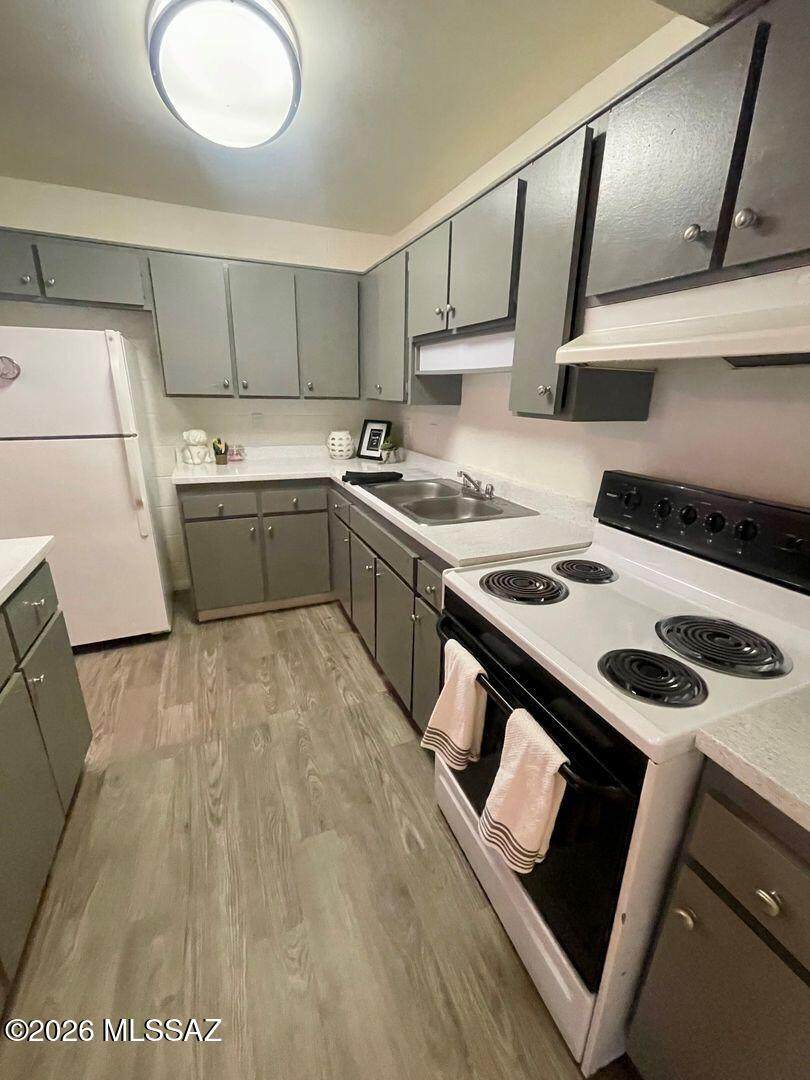 2230 Fort Lowell Road - Photo 1