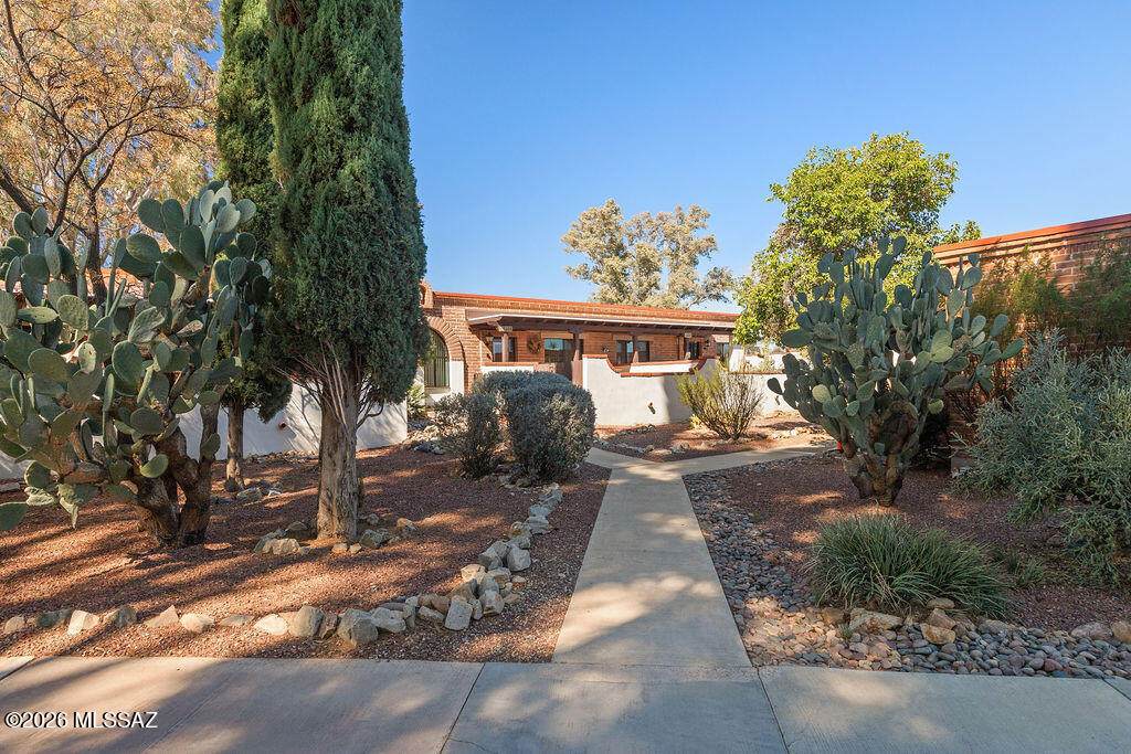 348 Paseo Lobo - Photo 1