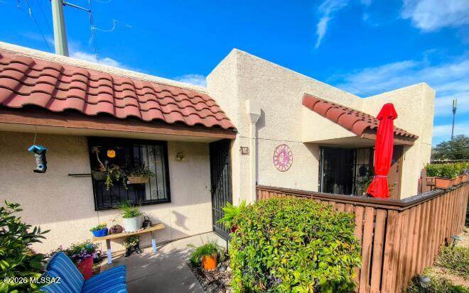 9420 Speedway Boulevard - Photo 1