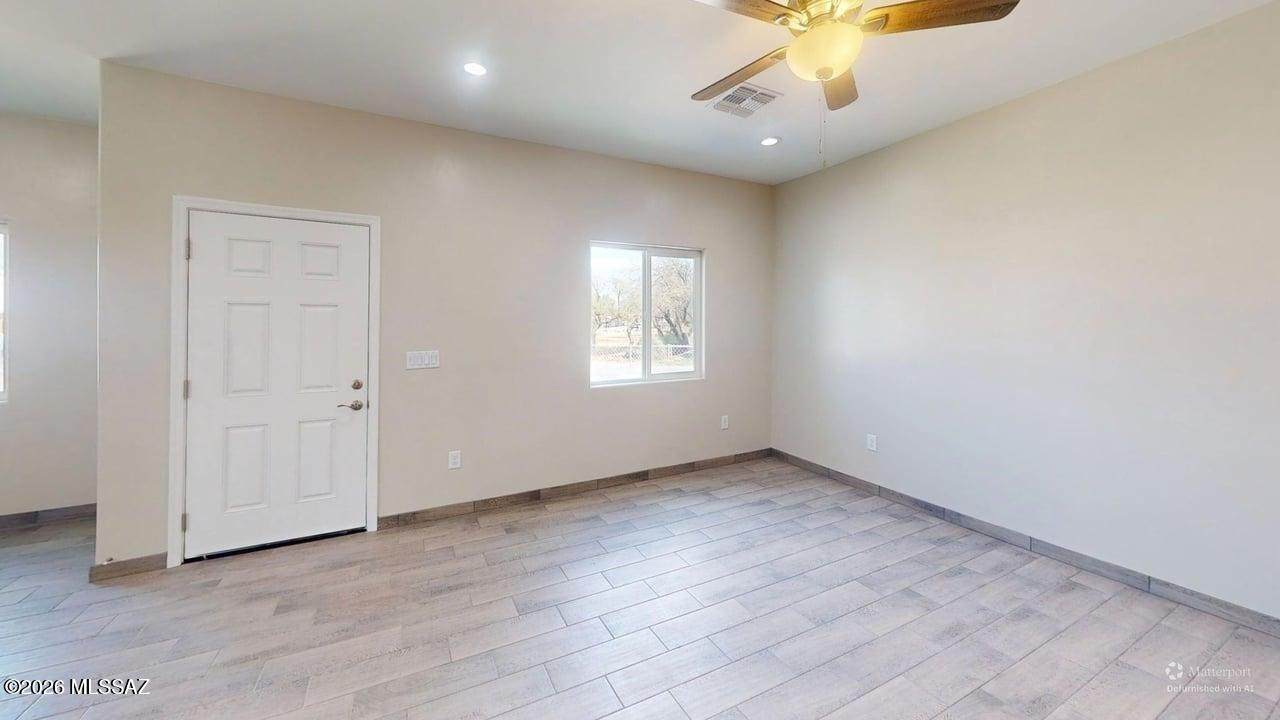 https://bt-photos.global.ssl.fastly.net/tucson/orig_boomver_1_22607451-2.jpg