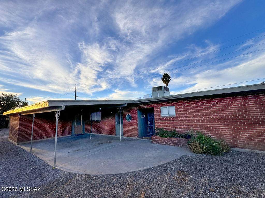 https://bt-photos.global.ssl.fastly.net/tucson/orig_boomver_1_22608928-2.jpg