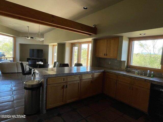 https://bt-photos.global.ssl.fastly.net/tucson/orig_boomver_1_22609649-2.jpg
