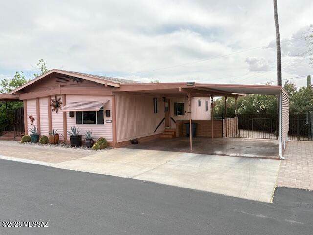 https://bt-photos.global.ssl.fastly.net/tucson/orig_boomver_1_22610319-2.jpg