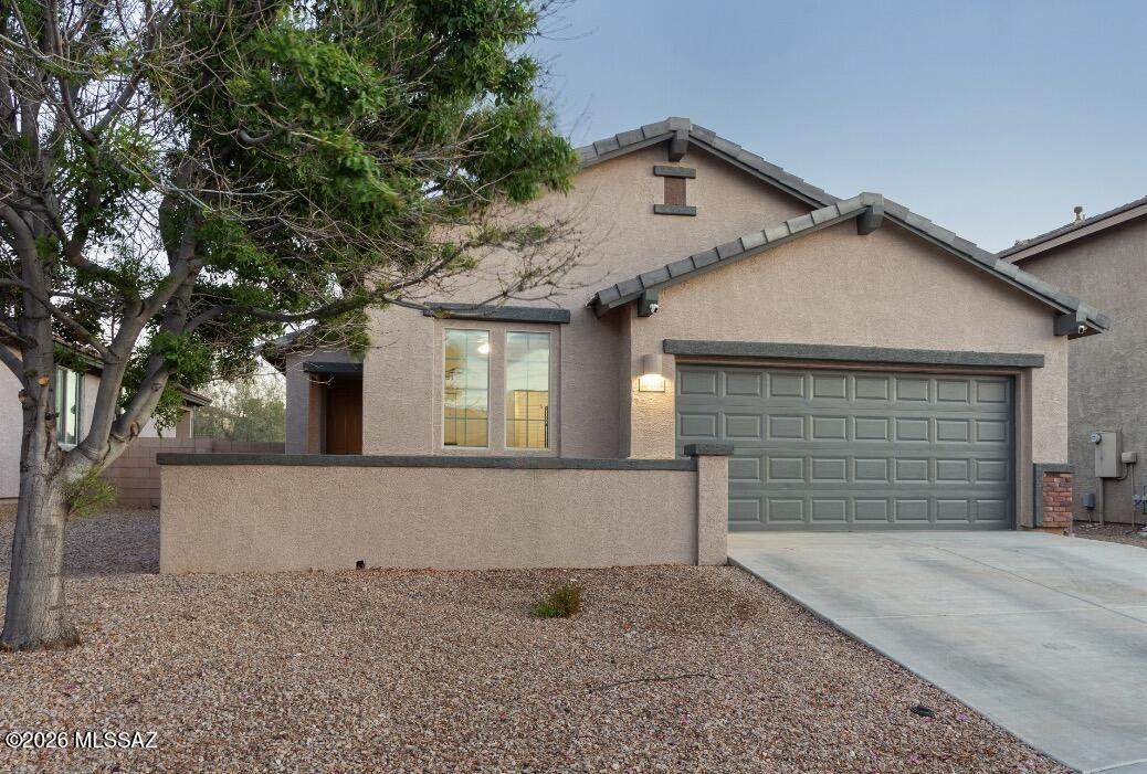 10464 Cutting Horse Drive - Photo 1
