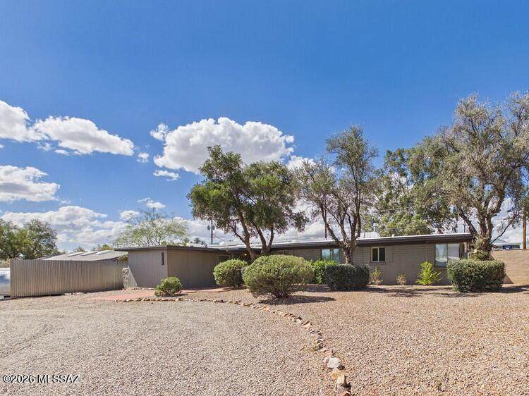 https://bt-photos.global.ssl.fastly.net/tucson/orig_boomver_1_22612556-2.jpg